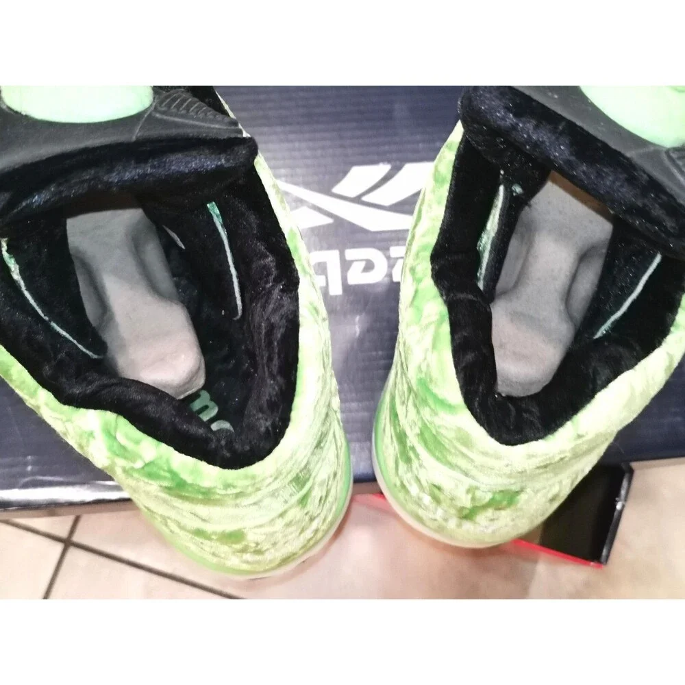 EX-RARE ! from 2009 Reebok Court Victory Pump x Atmos Sneakers - Size 11